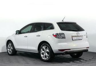 Подержанный автомобиль Mazda CX-7 2011 года (7 фото)