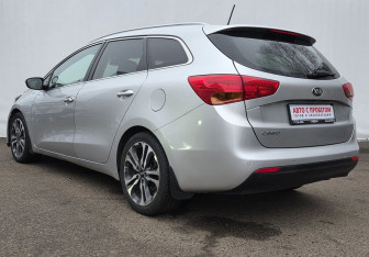 Подержанный автомобиль Kia Ceed Wagon 2012 года (7 фото)