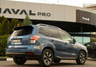 Подержанный автомобиль Subaru Forester Suv 2016 года (3 фото)