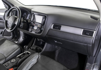 Подержанный автомобиль Mitsubishi Outlander 2014 года (9 фото)