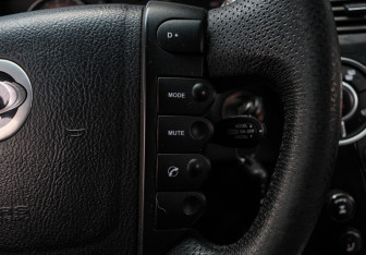 Подержанный автомобиль SsangYong Actyon Sports 2012 года (16 фото)