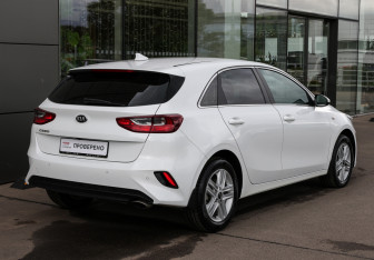 Подержанный автомобиль Kia Ceed Hatchback 2018 года (5 фото)