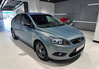 Подержанный автомобиль Ford Focus Hatchback 2010 года (2 фото)