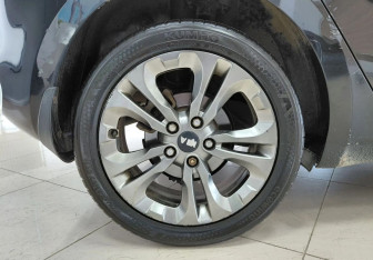 Подержанный автомобиль Kia Ceed Hatchback 2012 года (9 фото)