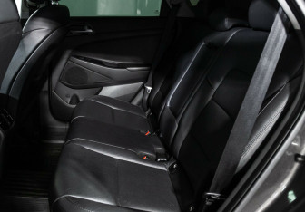 Подержанный автомобиль Hyundai Tucson 2016 года (19 фото)