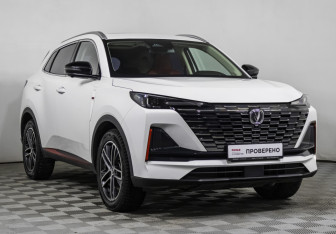 Подержанный автомобиль Changan UNI-S 2024 года (3 фото)