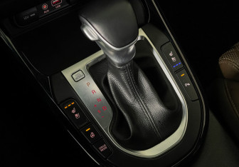 Подержанный автомобиль Kia K3 Sedan 2020 года (18 фото)