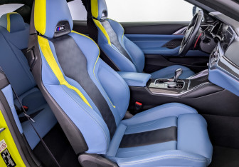 Подержанный автомобиль BMW M4 Coupe 2021 года (24 фото)