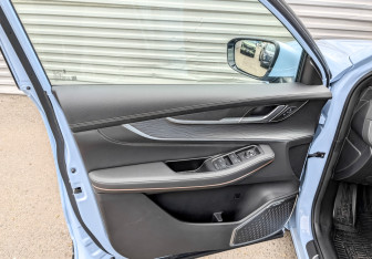Подержанный автомобиль Exeed LX 2024 года (18 фото)