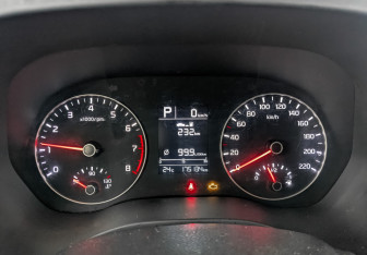 Подержанный автомобиль Kia Rio Hatchback 2021 года (15 фото)