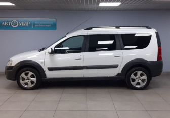 Подержанный автомобиль LADA (ВАЗ) Largus Wagon 2018 года (8 фото)