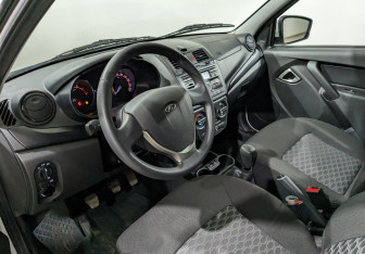 Подержанный автомобиль LADA (ВАЗ) Granta Sedan 2023 года (15 фото)