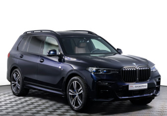 Подержанный автомобиль BMW X7 2021 года (3 фото)