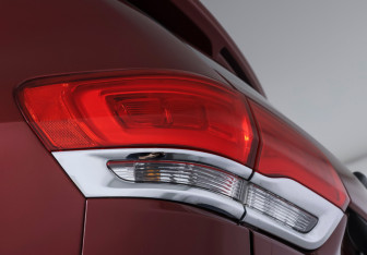Подержанный автомобиль Jeep Grand Cherokee 2013 года (22 фото)