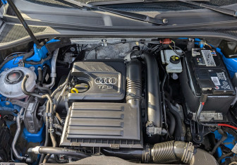 Подержанный автомобиль Audi Q3 2019 года (9 фото)