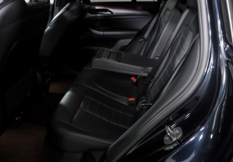 Подержанный автомобиль BMW X4 2019 года (10 фото)