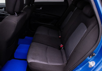Подержанный автомобиль Kia Ceed Wagon 2010 года (11 фото)