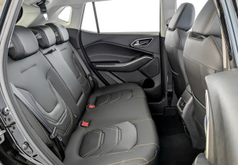 Новый Москвич 3 2025 (12 фото)