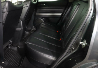 Подержанный автомобиль Mazda CX-7 2011 года (15 фото)