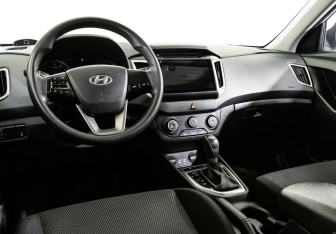 Подержанный автомобиль Hyundai Creta 2017 года (7 фото)