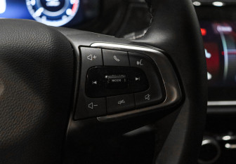 Подержанный автомобиль Omoda S5 2024 года (23 фото)