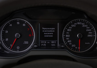 Подержанный автомобиль Audi Q5 2013 года (11 фото)