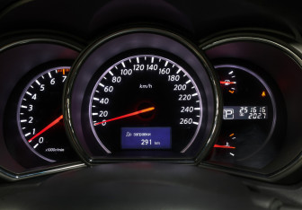 Подержанный автомобиль Nissan Murano Suv 2014 года (12 фото)