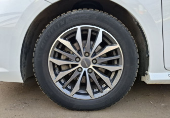 Подержанный автомобиль Omoda S5 2023 года (9 фото)