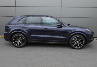 Подержанный автомобиль Porsche Cayenne 2018 года (4 фото)