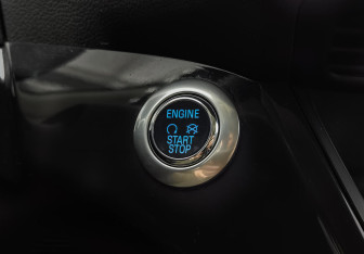 Подержанный автомобиль Ford Kuga 2014 года (11 фото)