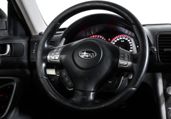 Подержанный автомобиль Subaru Outback Wagon 2007 года (14 фото)