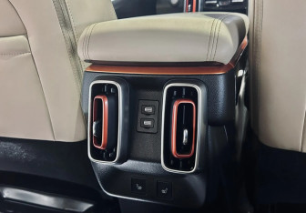 Подержанный автомобиль Haval Dargo 2024 года (25 фото)