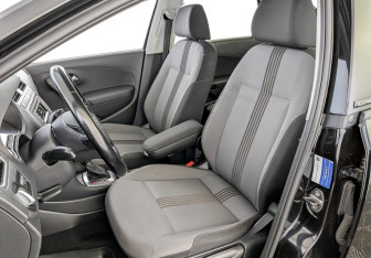 Подержанный автомобиль Volkswagen Polo Sedan 2016 года (20 фото)