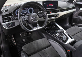 Подержанный автомобиль Audi A5 Coupe 2021 года (16 фото)