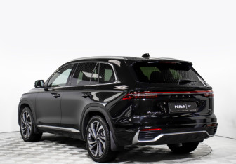 Подержанный автомобиль Geely Monjaro 2023 года (7 фото)