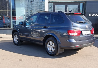 Подержанный автомобиль SsangYong Kyron 2014 года (7 фото)