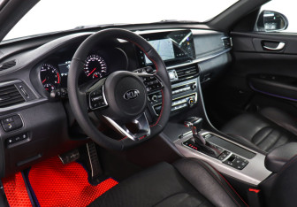 Подержанный автомобиль Kia Optima Sedan 2020 года (13 фото)