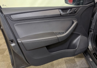 Подержанный автомобиль Skoda Rapid Liftback 2021 года (18 фото)