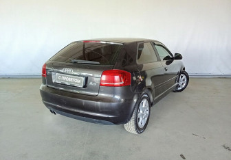 Подержанный автомобиль Audi A3 Hatchback 2010 года (6 фото)