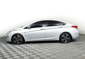 Подержанный автомобиль Hyundai i40 Sedan 2015 года (3 фото)