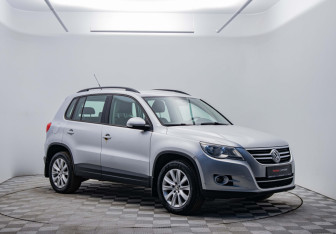 Подержанный автомобиль Volkswagen Tiguan 2011 года (3 фото)