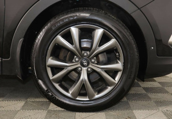 Подержанный автомобиль Hyundai Santa Fe 2016 года (7 фото)