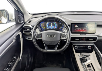 Подержанный автомобиль Geely Coolray 2023 года (21 фото)