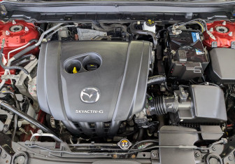 Подержанный автомобиль Mazda CX-30 2021 года (9 фото)