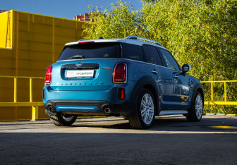 Подержанный автомобиль MINI Countryman 2020 года (4 фото)