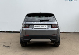 Подержанный автомобиль Land Rover Discovery Sport 2020 года (6 фото)