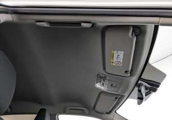 Подержанный автомобиль Toyota Camry Sedan 2017 года (23 фото)