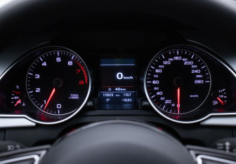 Подержанный автомобиль Audi A5 Liftback 2015 года (12 фото)