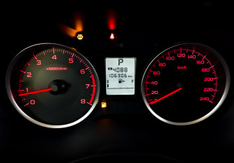 Подержанный автомобиль Subaru Forester Suv 2015 года (13 фото)