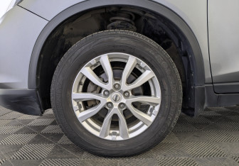 Подержанный автомобиль Nissan X-Trail 2019 года (12 фото)